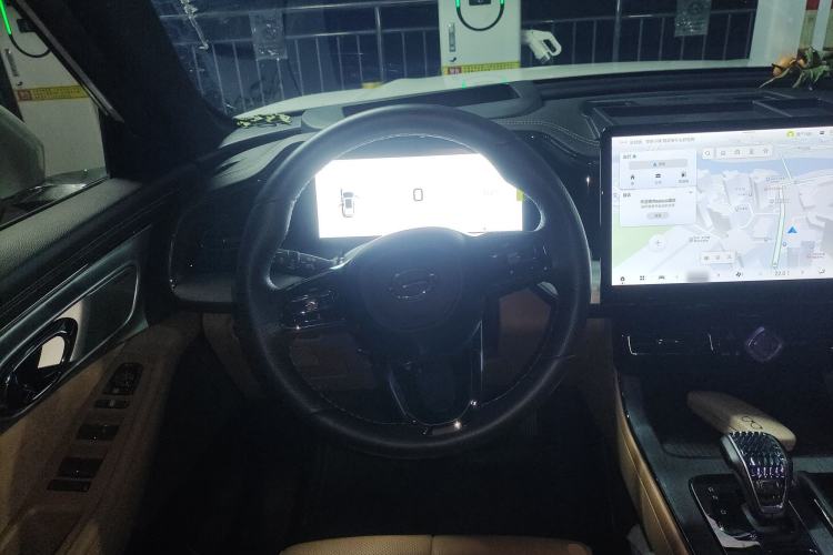 Used GAC Trumpchi ES9 2024 PHEV with 143 km Max Steering Wheel