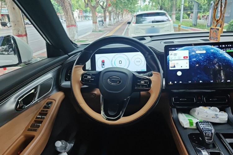 Used GAC Trumpchi ES9 2024 PHEV with 143 km Max Steering Wheel