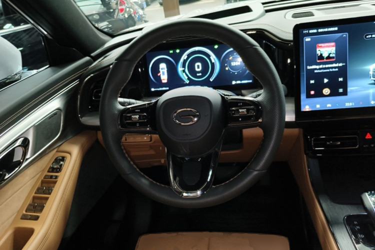 Used GAC Trumpchi ES9 2024 PHEV with 143 km Max Steering Wheel