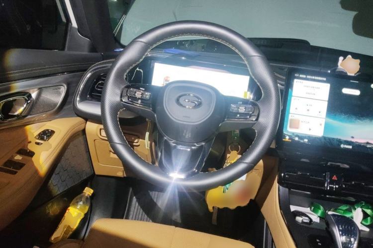 Used GAC Trumpchi ES9 2024 PHEV with 143 km Max Steering Wheel