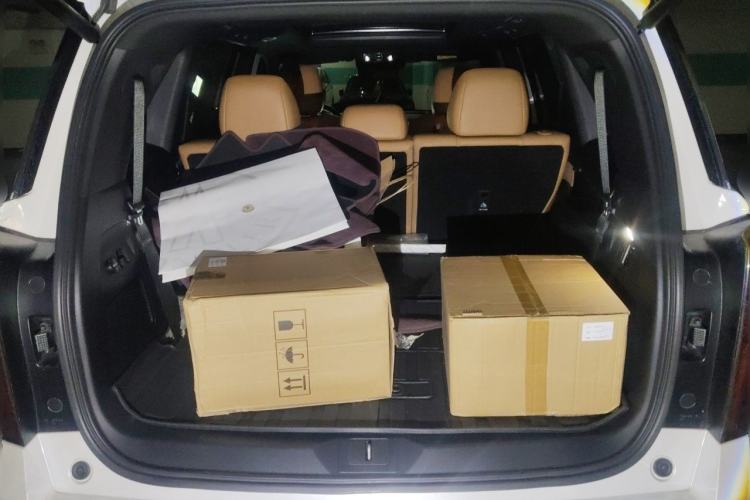 Used GAC Trumpchi ES9 2024 PHEV with 143 km Max Trunk