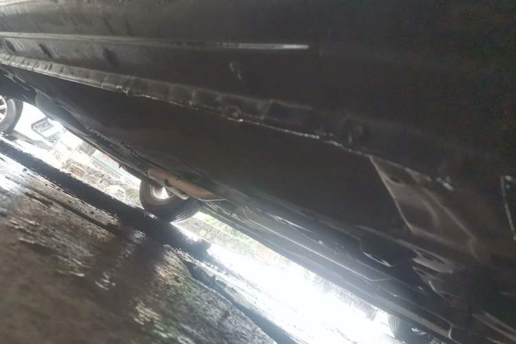 Used GAC Trumpchi GA3 2013 1.6L Manual Elite Edition Chassis Front Right