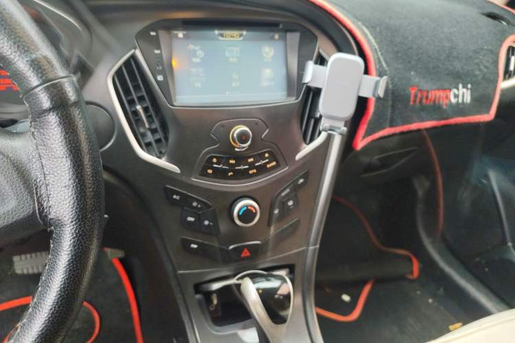 Used GAC Trumpchi GA3 2013 1.6L Automatic Elite ESP Edition Audio And AC Panel