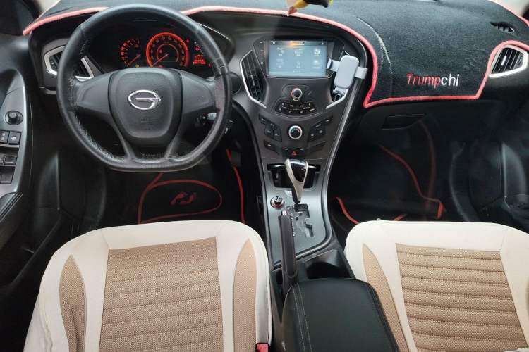 Used GAC Trumpchi GA3 2013 1.6L Automatic Elite ESP Edition Center Console