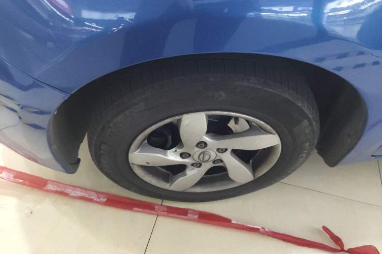 Used GAC Trumpchi GA3 2013 1.6L Automatic Elite ESP Edition Exterior 4