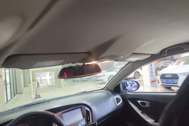 Used GAC Trumpchi GA3 2013 1.6L Automatic Elite ESP Edition Headliner