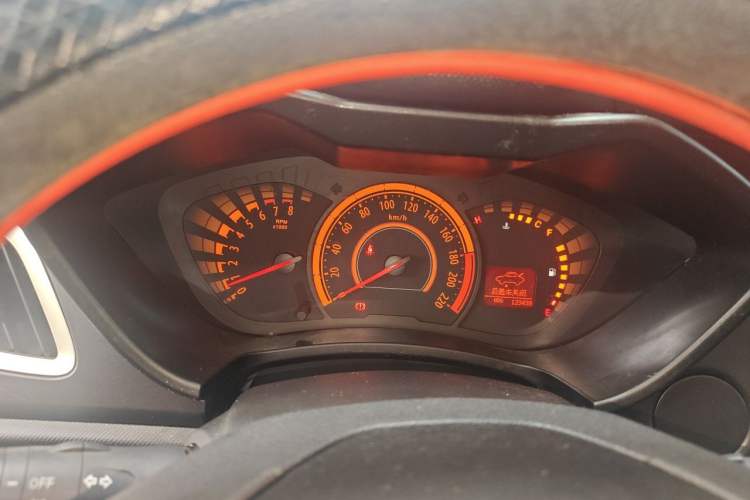 Used GAC Trumpchi GA3 2013 1.6L Manual Luxury Edition Odometer Close Up