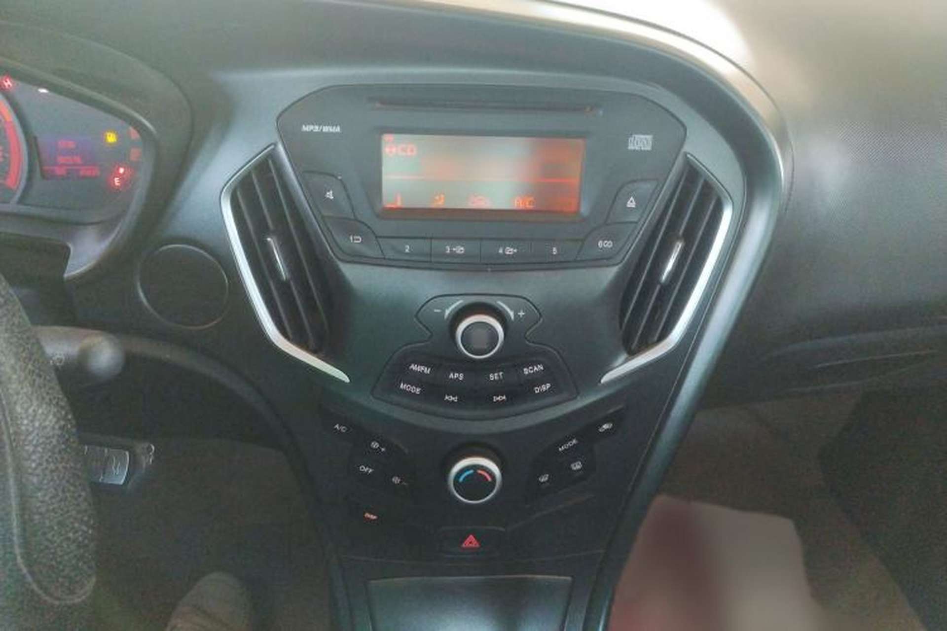 Used GAC Trumpchi GA3 2013 1.6L Manual Elite Edition Audio And AC Panel