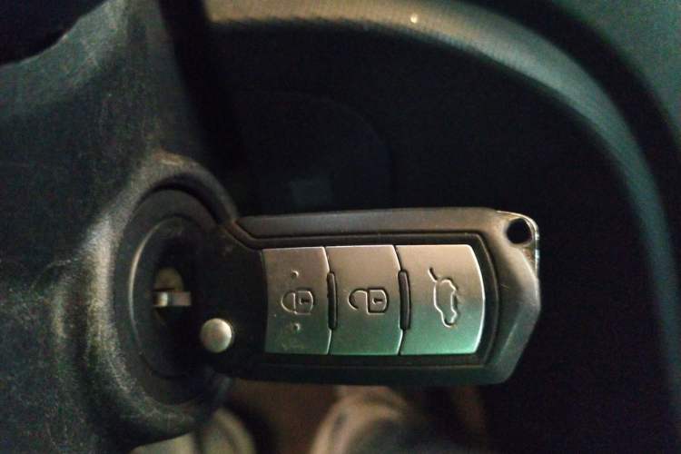 Used GAC Trumpchi GA3 2013 1.6L Manual Elite Edition Interior 1