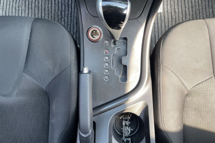 Used GAC Trumpchi GA3 2013 1.6L Automatic Elite ESP Edition Interior 2