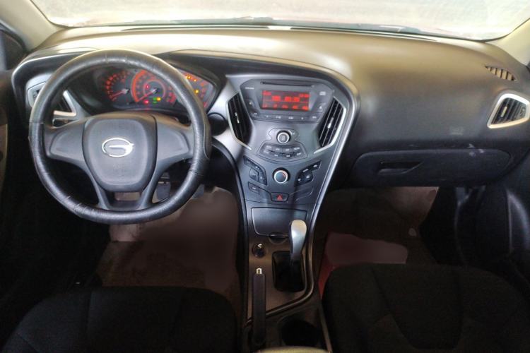 Used GAC Trumpchi GA3 2013 1.6L Manual Elite Edition Interior 2