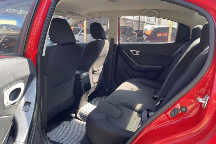 Used GAC Trumpchi GA3 2013 1.6L Automatic Elite ESP Edition Interior 4
