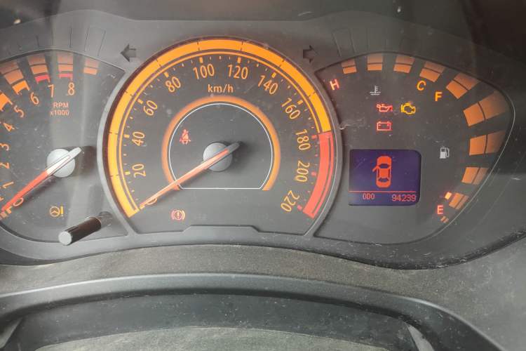 Used GAC Trumpchi GA3 2013 1.6L Manual Elite Edition Odometer Close Up