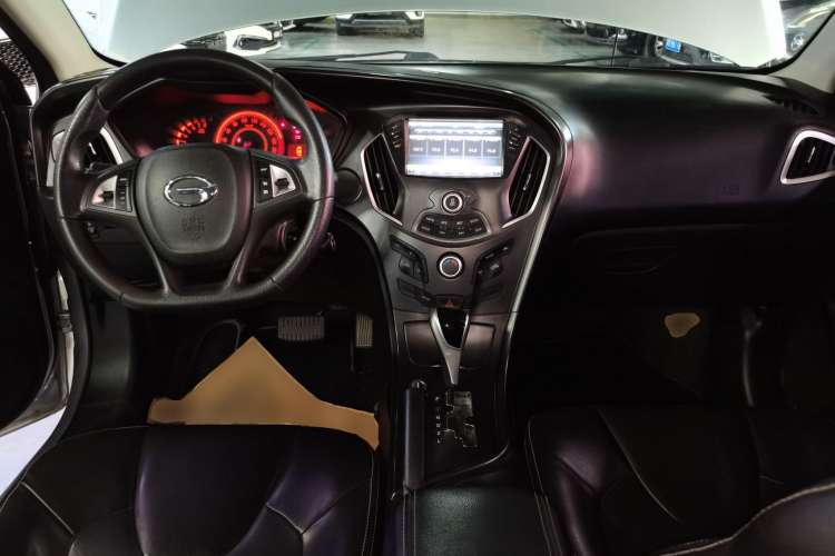 Used GAC Trumpchi GA3 2013 1.6L Automatic Luxury ESP Version Center Console
