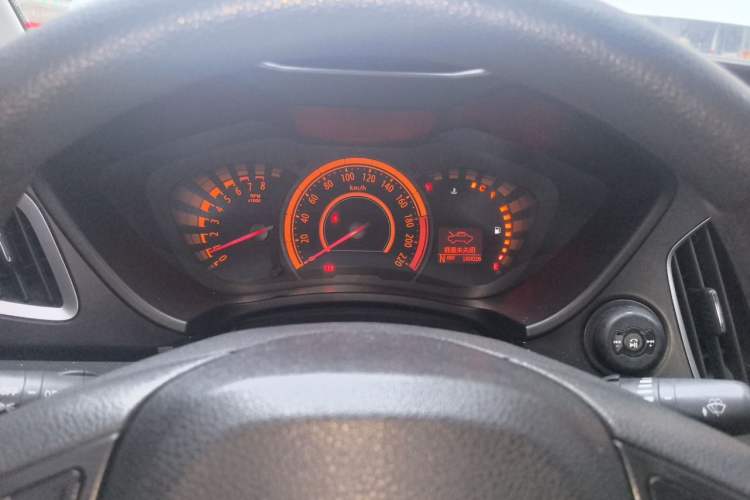 Used GAC Trumpchi GA3 2013 1.6L Automatic Luxury ESP Version Instrument Cluster