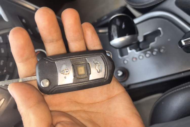 Used GAC Trumpchi GA3 2013 1.6L Automatic Luxury ESP Version Vehicle Key
