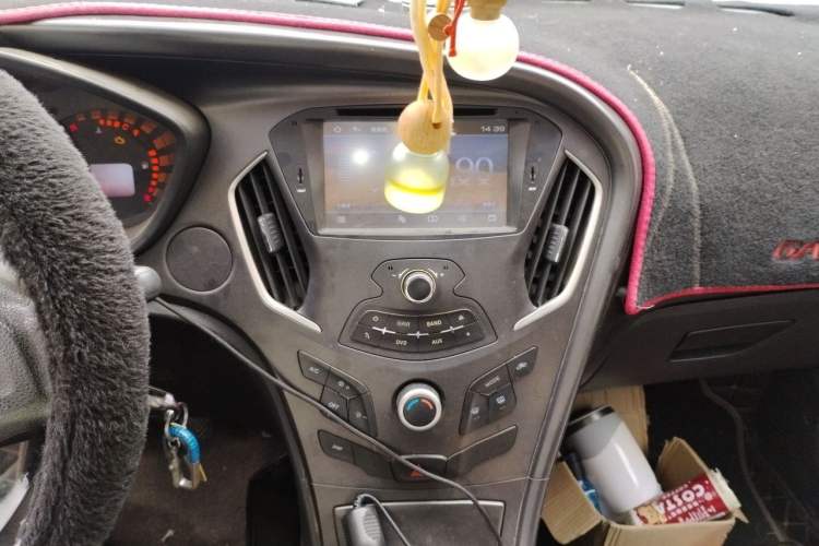 Used GAC Trumpchi GA3 2013 1.6L Manual Elite Edition Audio And AC Panel