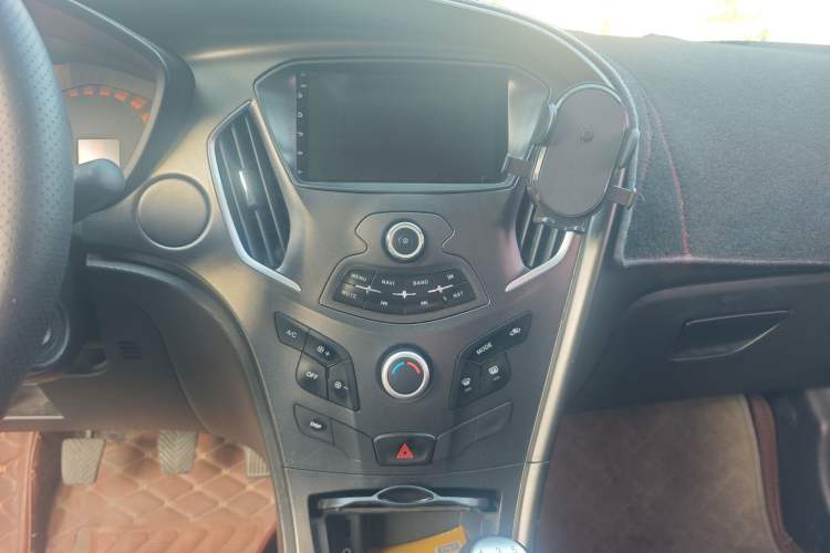 Used GAC Trumpchi GA3 2013 1.6L Manual Elite Edition Audio And AC Panel