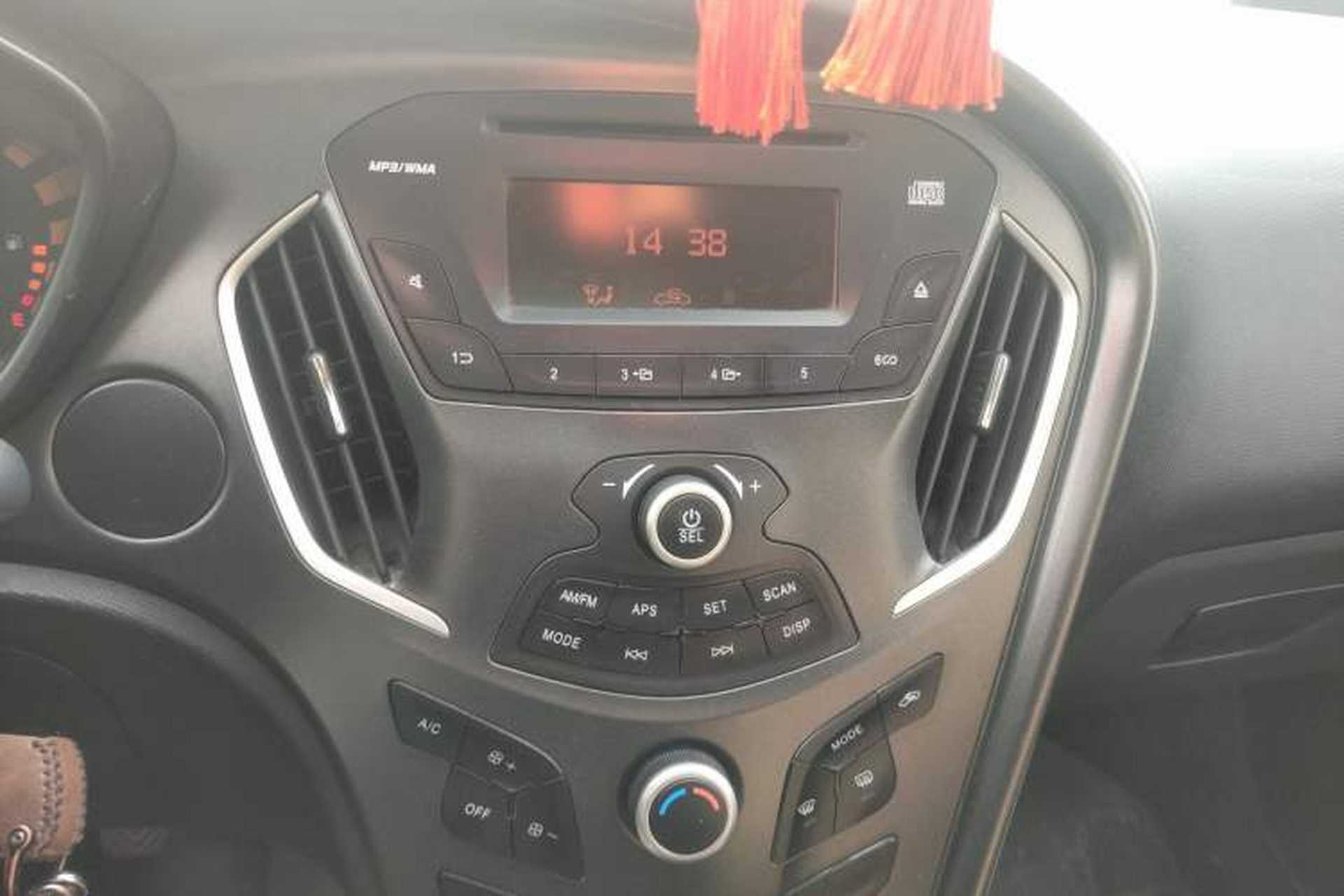 Used GAC Trumpchi GA3 2013 1.6L Manual Elite Edition Audio And AC Panel