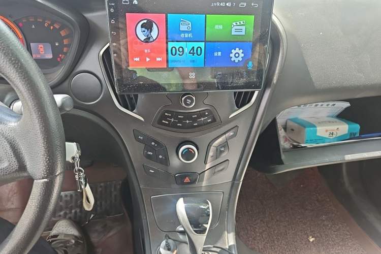 Used GAC Trumpchi GA3 2013 1.6L Automatic Elite ESP Edition Audio And AC Panel
