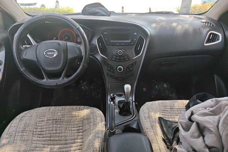 Used GAC Trumpchi GA3 2013 1.6L Manual Elite Edition Center Console