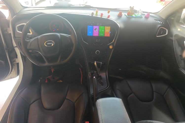 Used GAC Trumpchi GA3 2013 1.6L Automatic Elite ESP Edition Center Console