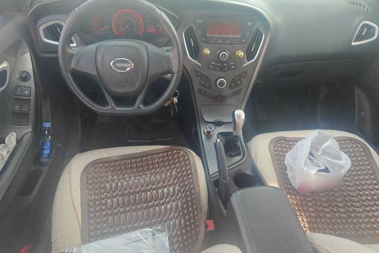 Used GAC Trumpchi GA3 2013 1.6L Manual Elite Edition Center Console