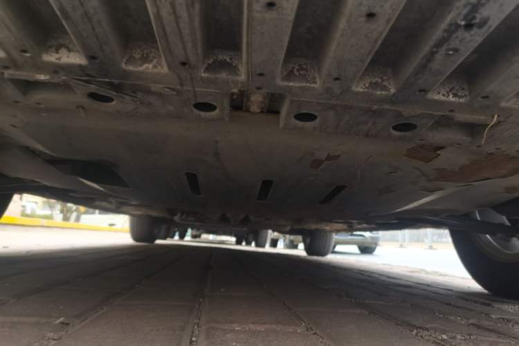 Used GAC Trumpchi GA3 2013 1.6L Manual Elite Edition Chassis Front
