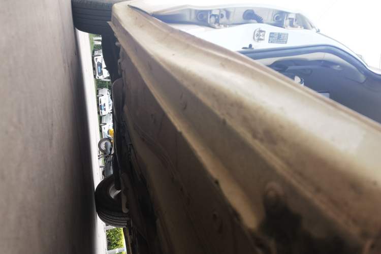 Used GAC Trumpchi GA3 2013 1.6L Manual Elite Edition Chassis Front Right