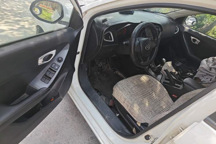 Used GAC Trumpchi GA3 2013 1.6L Manual Elite Edition Driver Seat