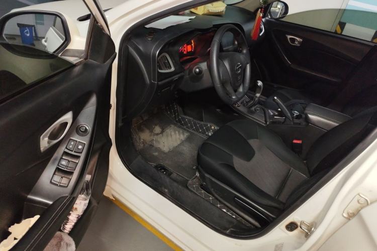 Used GAC Trumpchi GA3 2013 1.6L Manual Elite Edition Driver Seat