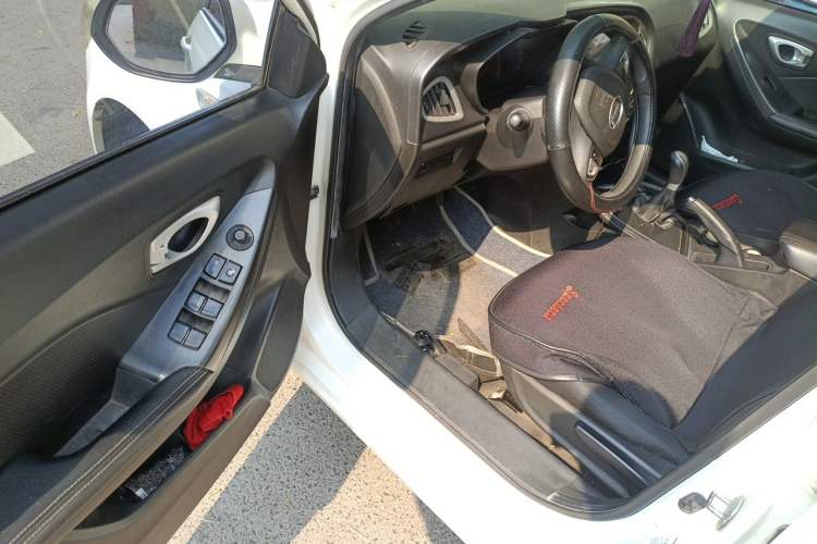 Used GAC Trumpchi GA3 2013 1.6L Manual Luxury Edition Driver Seat