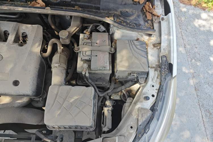 Used GAC Trumpchi GA3 2013 1.6L Manual Elite Edition Engine Bay Left