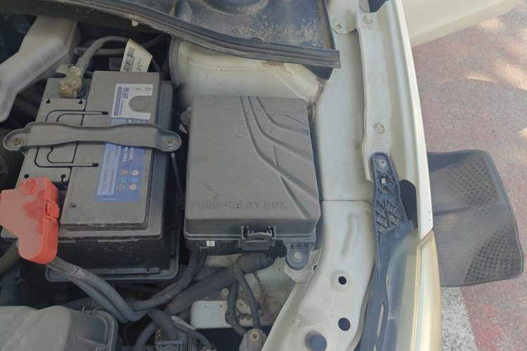Used GAC Trumpchi GA3 2013 1.6L Manual Elite Edition Engine Bay Left