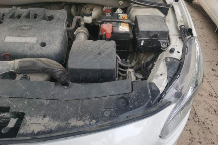 Used GAC Trumpchi GA3 2013 1.6L Automatic Luxury ESP Version Engine Bay Left