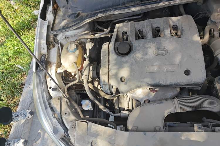 Used GAC Trumpchi GA3 2013 1.6L Manual Elite Edition Engine Bay Right