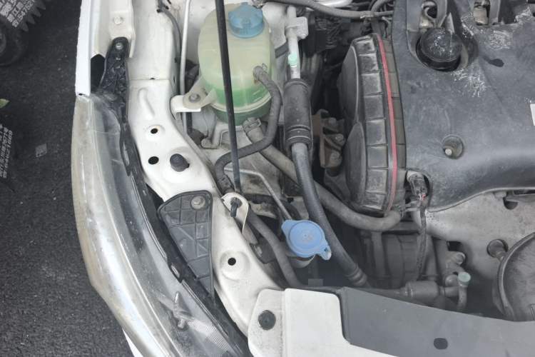 Used GAC Trumpchi GA3 2013 1.6L Automatic Elite ESP Edition Engine Bay Right