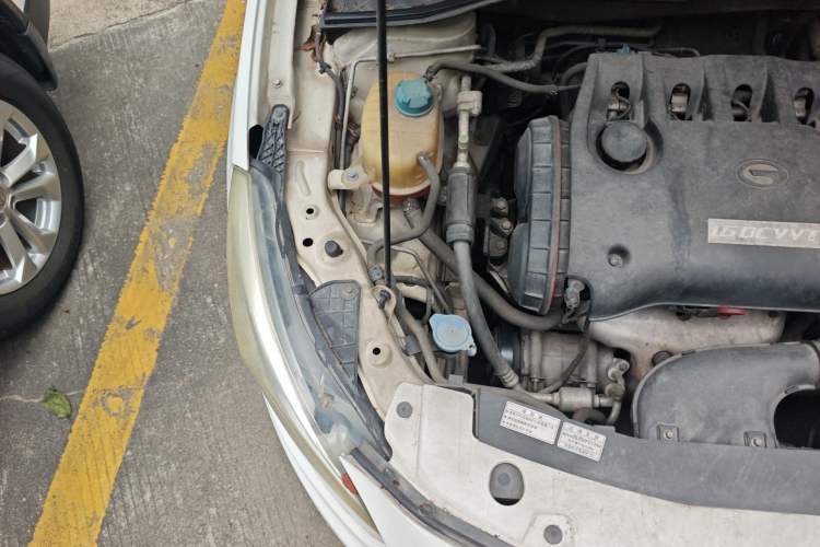 Used GAC Trumpchi GA3 2013 1.6L Automatic Luxury ESP Version Engine Bay Right