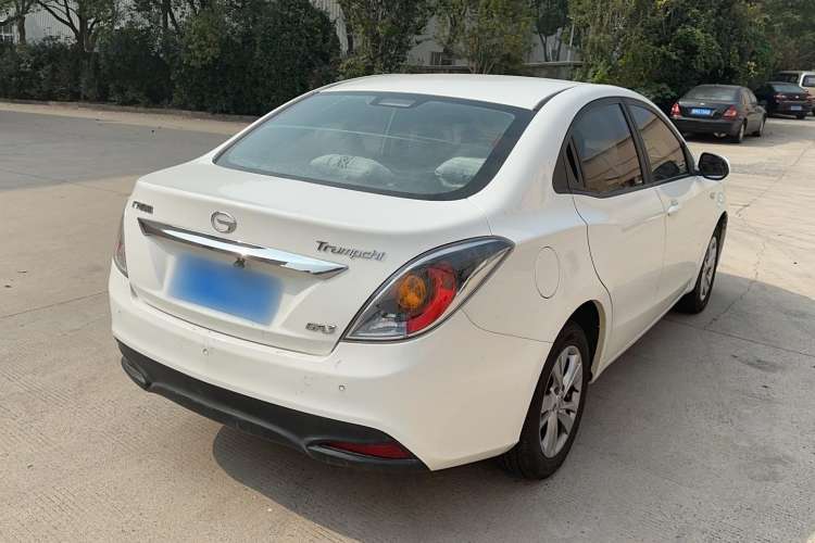 Used GAC Trumpchi GA3 2013 1.6L Manual Luxury ESP Version Exterior 3