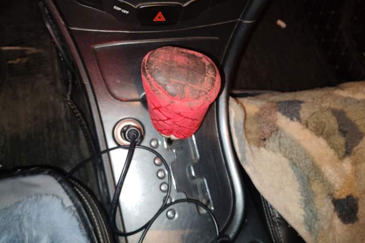 Used GAC Trumpchi GA3 2013 1.6L Automatic Luxury ESP Version Gear Lever