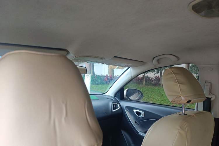 Used GAC Trumpchi GA3 2013 1.6L Manual Elite Edition Headliner