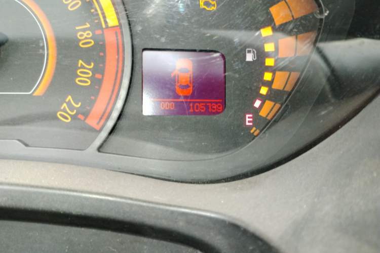 Used GAC Trumpchi GA3 2013 1.6L Manual Elite Edition Odometer Close Up