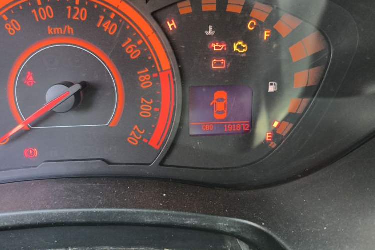 Used GAC Trumpchi GA3 2013 1.6L Manual Luxury Edition Odometer Close Up