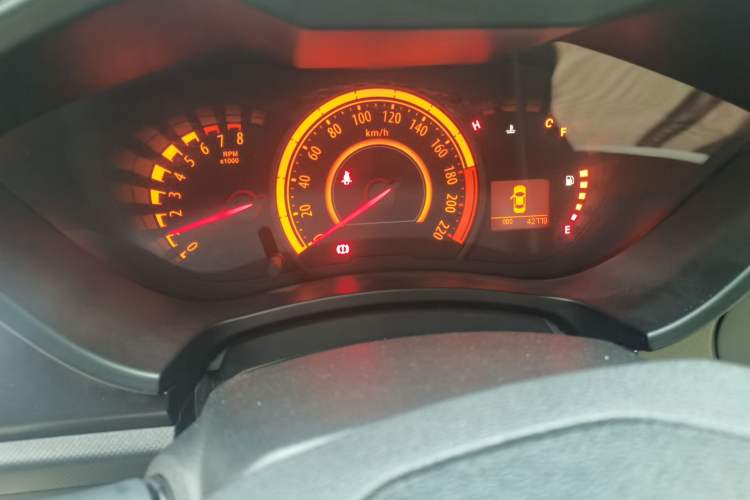 Used GAC Trumpchi GA3 2013 1.6L Manual Elite Edition Odometer Close Up