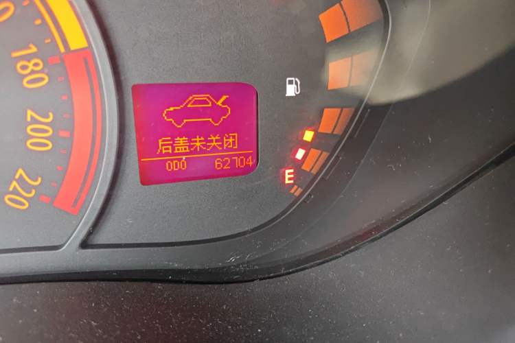 Used GAC Trumpchi GA3 2013 1.6L Manual Elite Edition Odometer Close Up