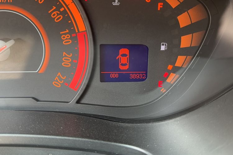 Used GAC Trumpchi GA3 2013 1.6L Manual Luxury ESP Version Odometer Close Up