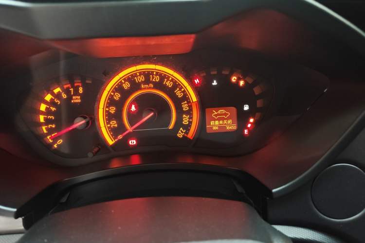 Used GAC Trumpchi GA3 2013 1.6L Manual Elite Edition Odometer Close Up