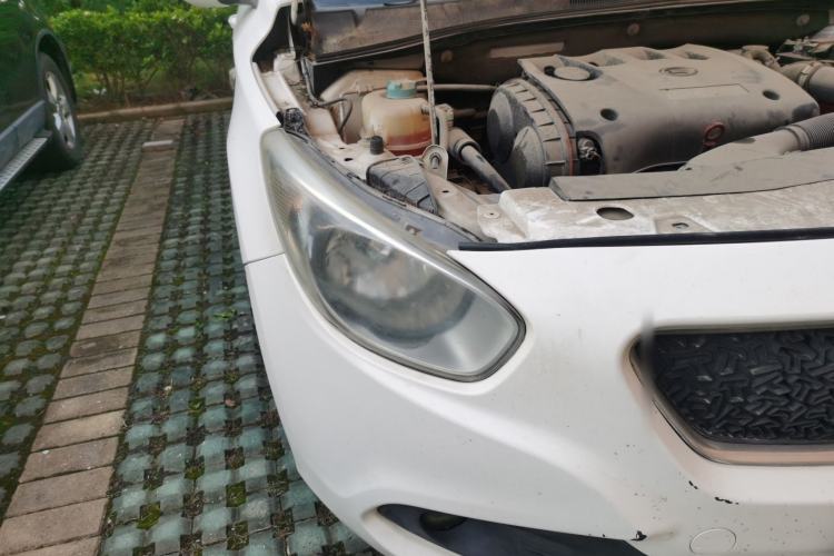Used GAC Trumpchi GA3 2013 1.6L Manual Elite Edition Right Front Headlight