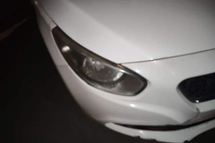 Used GAC Trumpchi GA3 2013 1.6L Automatic Luxury ESP Version Right Front Headlight