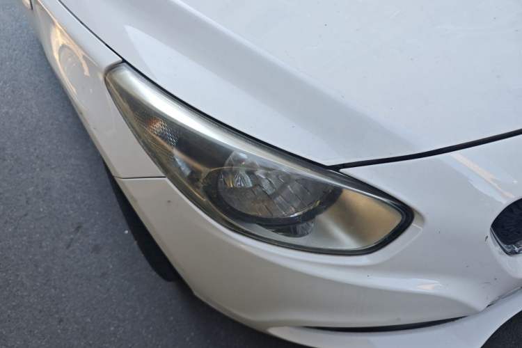 Used GAC Trumpchi GA3 2013 1.6L Manual Luxury ESP Version Right Front Headlight